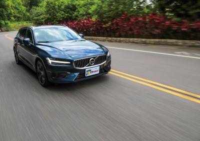 新年式的V60 T8 Recharge,雖然外型未有更動,但動力卻大幅提升。 image