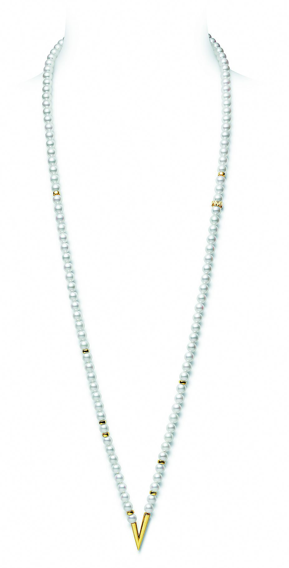 MIKIMOTO的V Code系列黃K金珍珠項鍊，鑲Akoya珍珠約6.5mm，約26萬4000元。（MIKIMOTO提供）