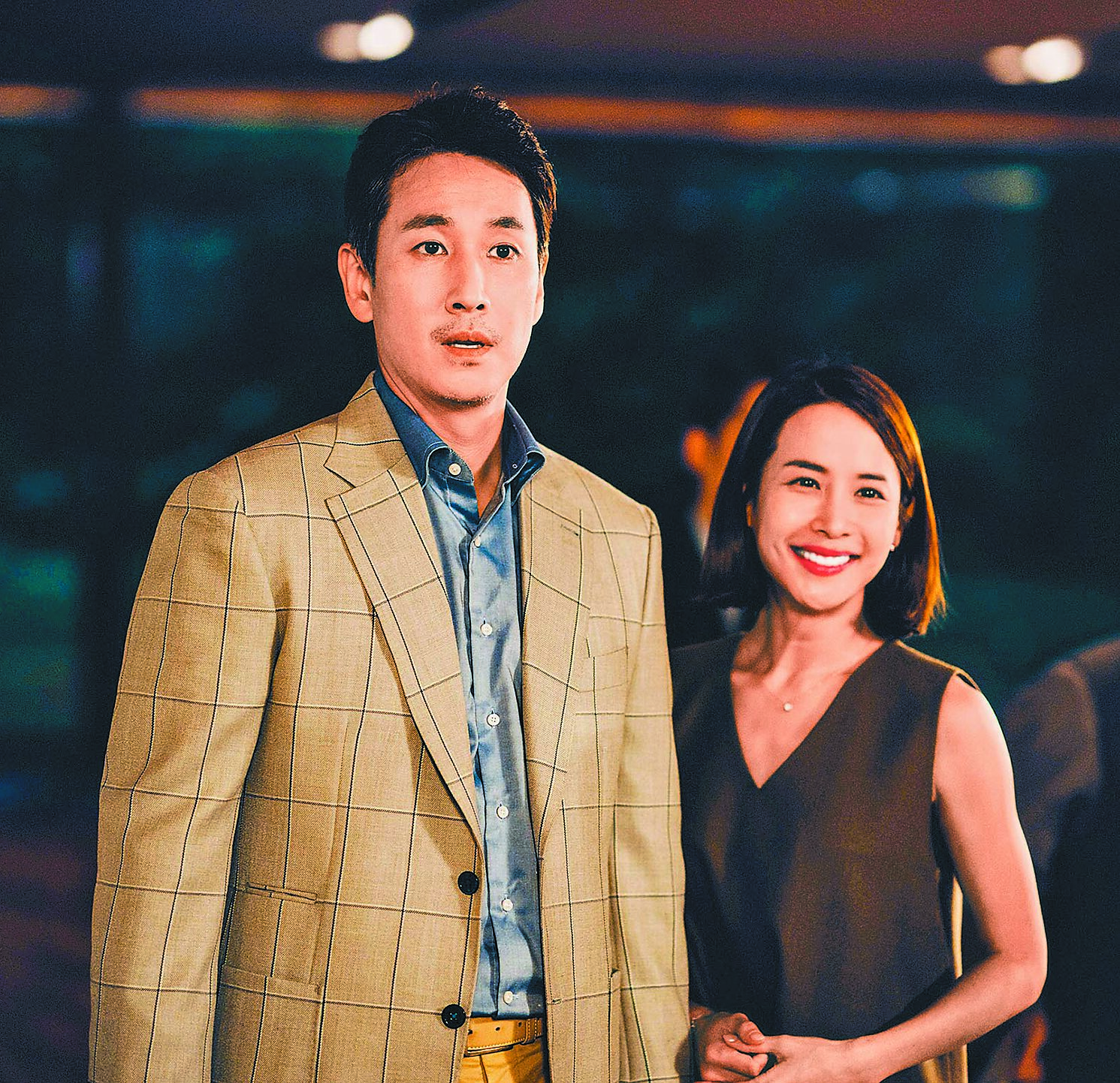 李善均(左)曾演出《寄生上流》等多部夯作,如今傳出染毒,令外界相當震驚。(資料照片) image