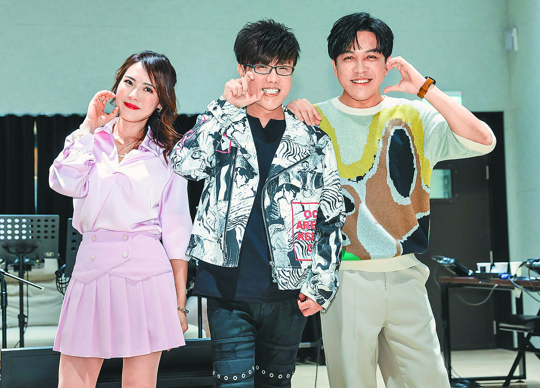 吳申梅(左起)、馮偉傑、許志豪3日進行演唱會彩排。(粘耿豪攝) image