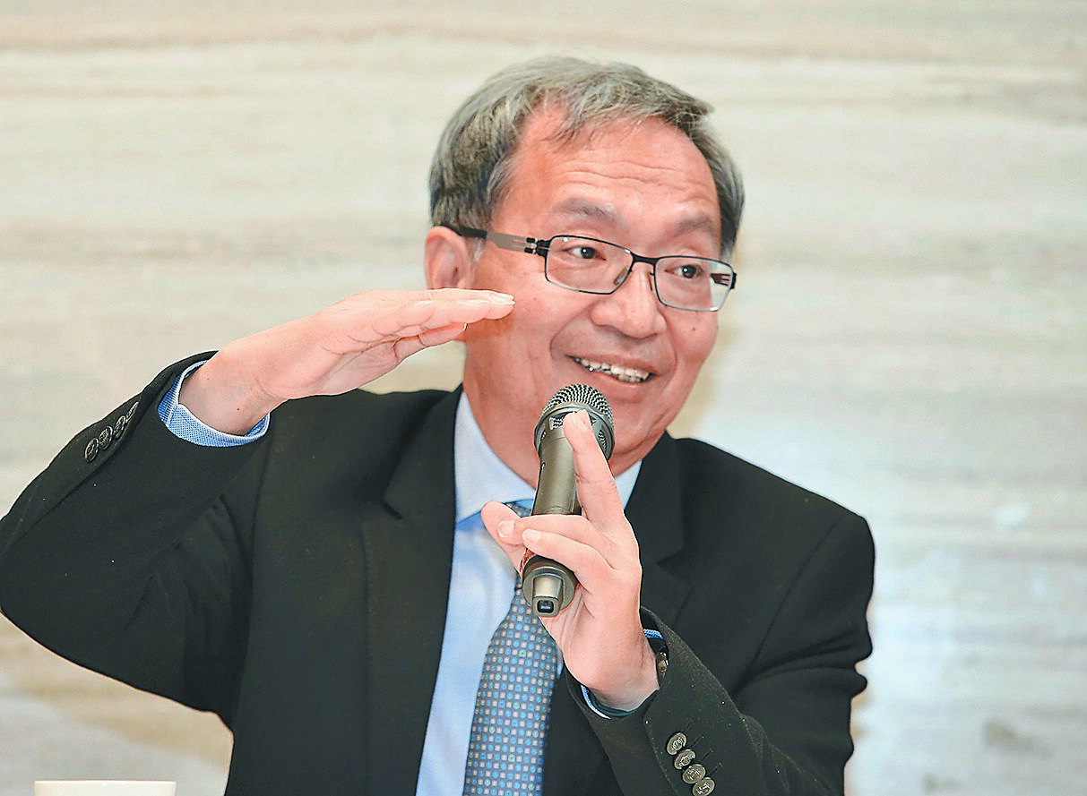 爭議多時的醫院評鑑,6日公布評鑑成績,台北區的台北慈濟、雙和醫院都晉升醫學中心,北區也新增新竹台大分院,衛福部長薛瑞元表示,希望透過醫學中心評鑑,提升高度醫療及急重症病人醫療照護、教學訓練、醫學研究等功能。(王英豪攝) image