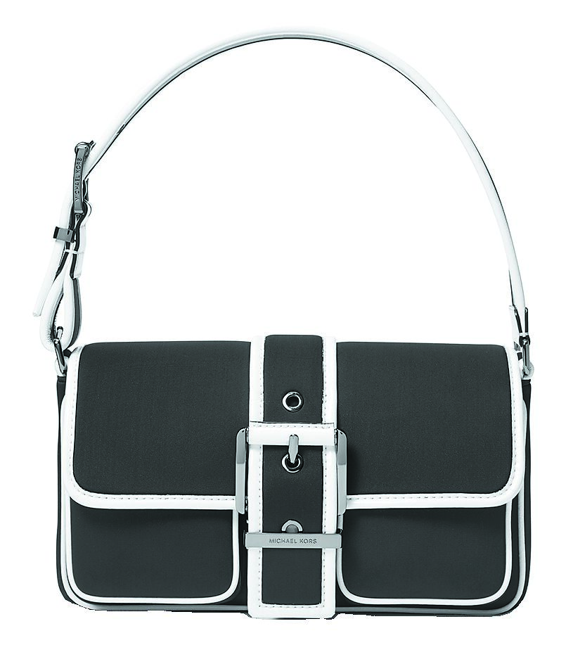 MICHAEL KORS COLBY黑白配色肩背包,1萬8800元。(MICHAEL KORS提供) MICHAEL KORS COLBY黑白配色肩背包,1萬8800元。(MICHAEL KORS提供)