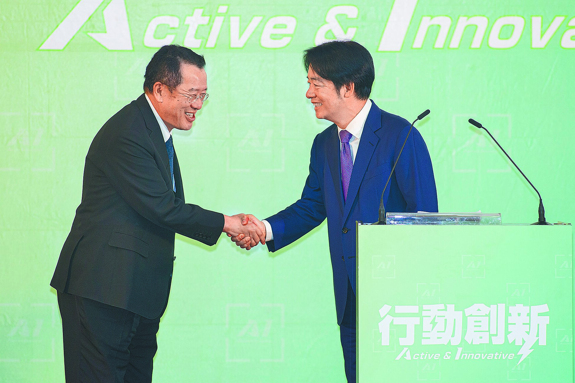 黃埔百年校慶將於6月16日在高雄鳳山陸軍官校舉行,屆時國防部長顧立雄(左)與三軍統帥賴清德(右)都將會參加。(本報資料照片) image