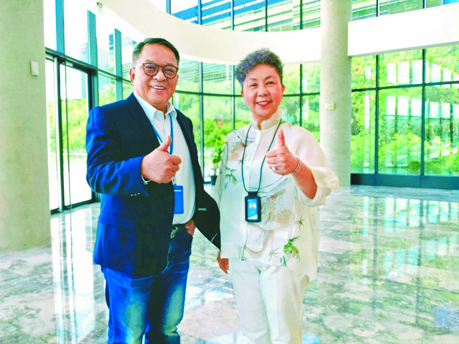 巨大集團董事長杜绣珍、執行長劉湧昌(左)預期,自行車產業明年可望回復正成長。(曾麗芳攝) image