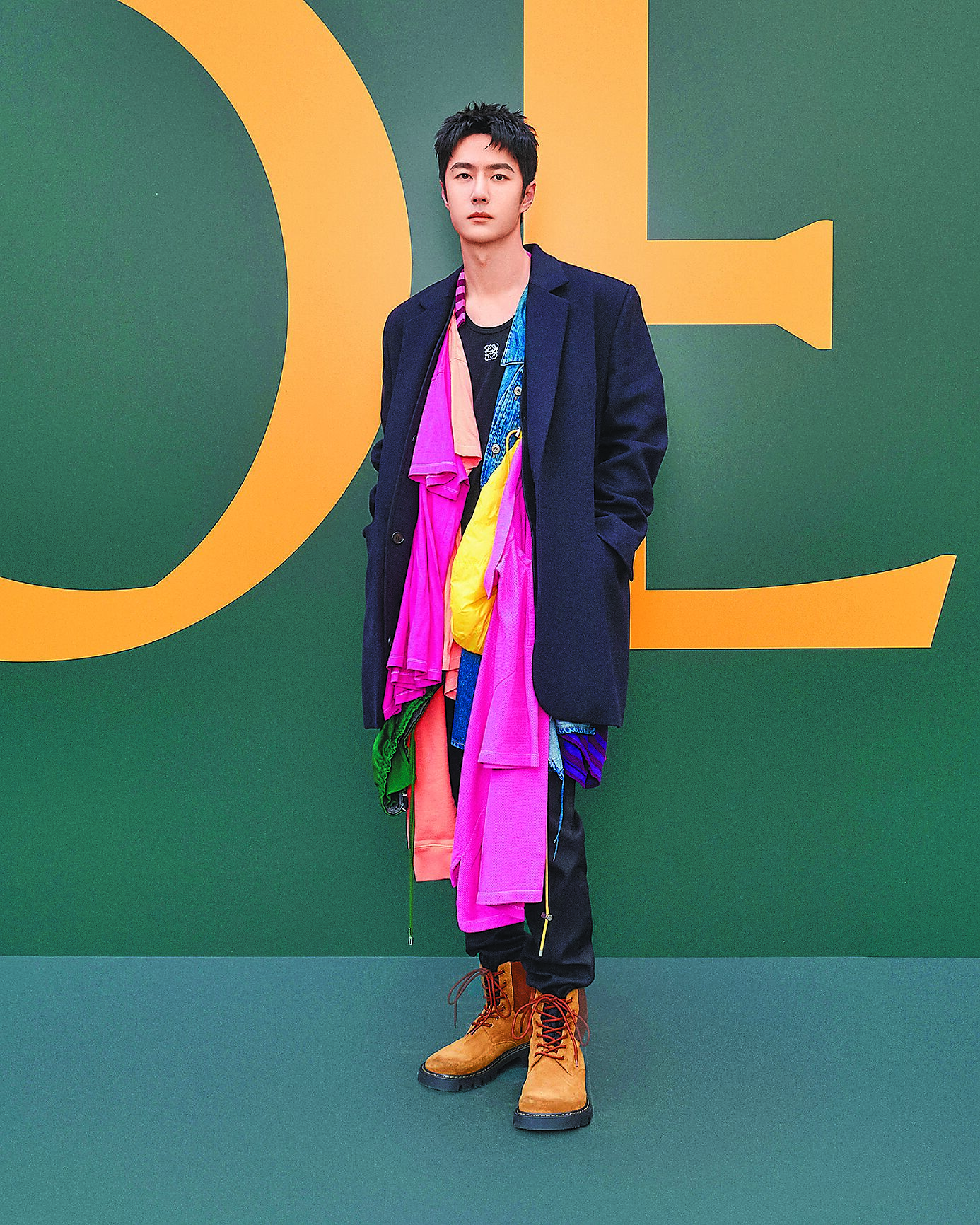 大陸男星王一博近日接任Loewe全球品牌代言人一職,風光現身Loewe大秀現場。(Loewe提供) image