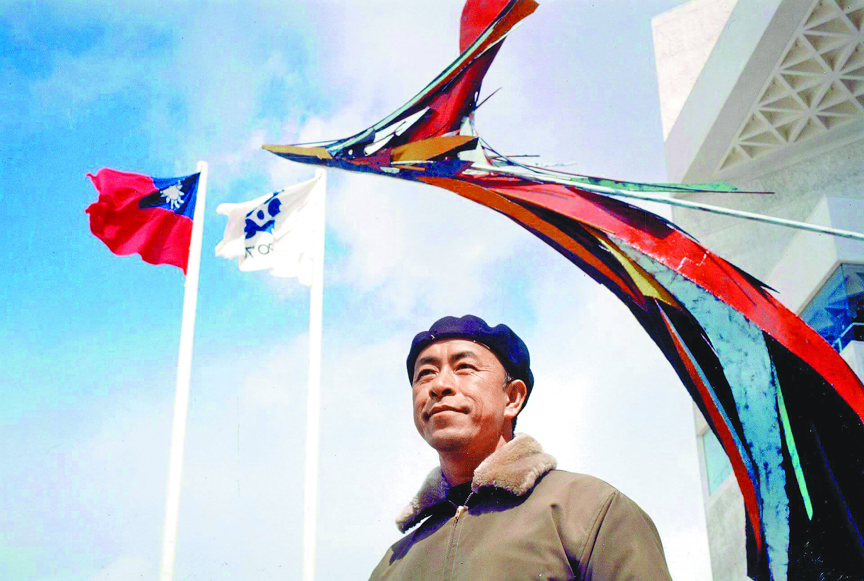 《我父英風》敘述台灣雕塑大師楊英風令人欽佩的傳奇一生。(海鵬影業提供) image