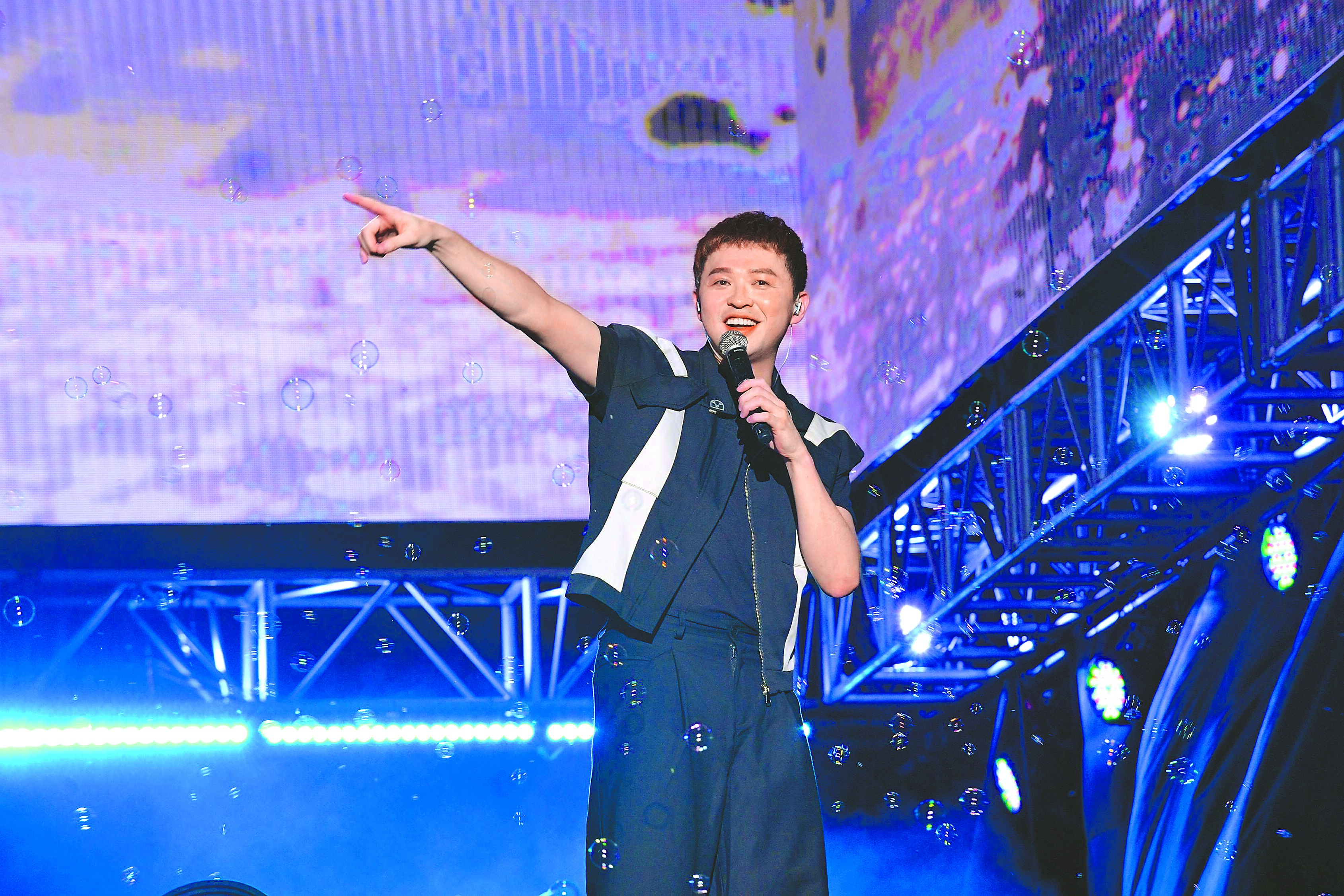 李子森上周末登上花蓮夏戀嘉年華演出,魅力值爆棚。(三立提供) image
