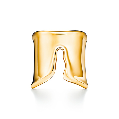 TIFFANY Elsa Peretti系列Split戒指,約14萬9000元。(Tiffany & Co.提供) TIFFANY Elsa Peretti系列Split戒指,約14萬9000元。(Tiffany & Co.提供)