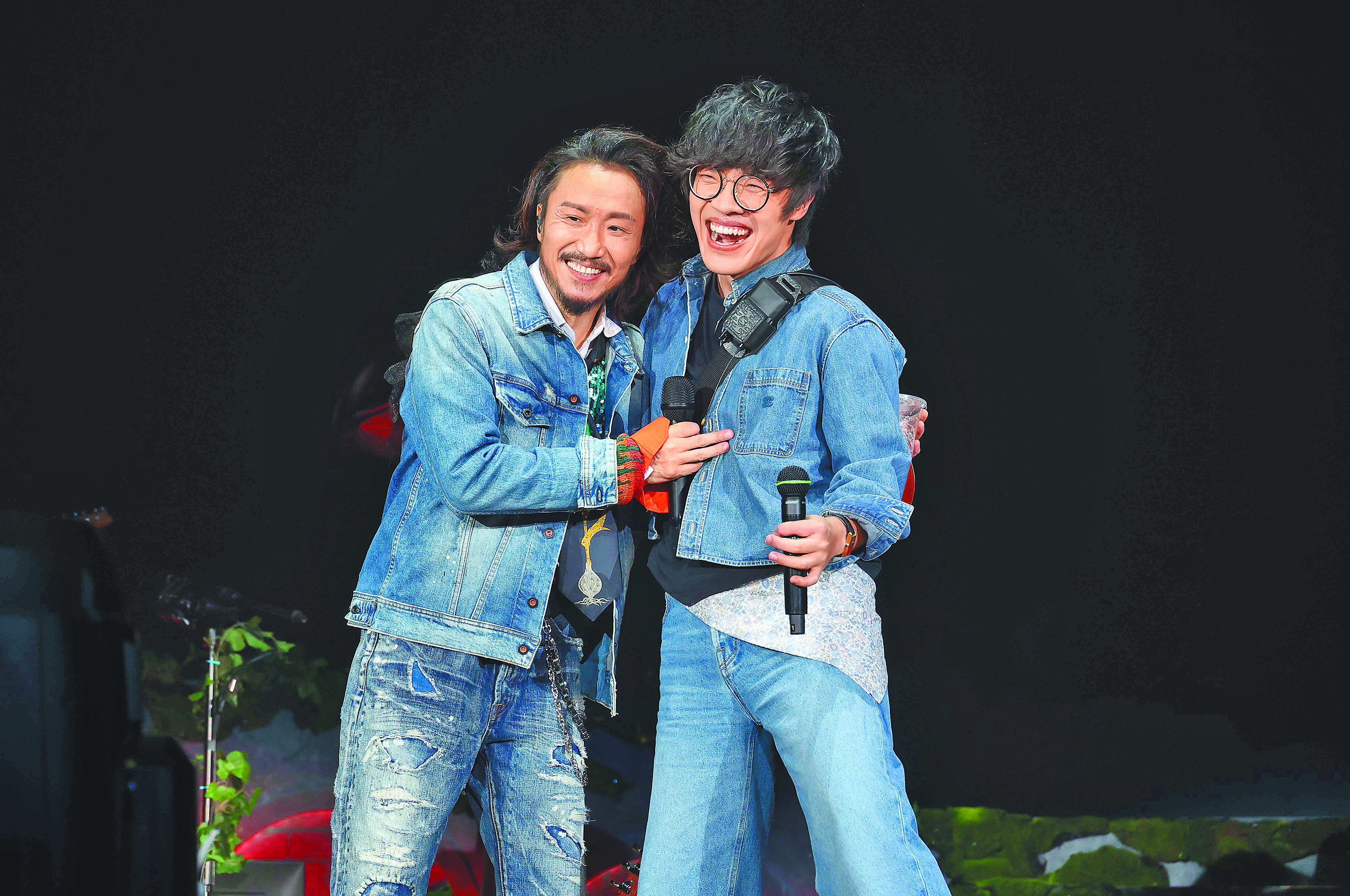 鄭中基(左)29日力邀盧廣仲擔任演唱會嘉賓。(寬宏藝術提供) image