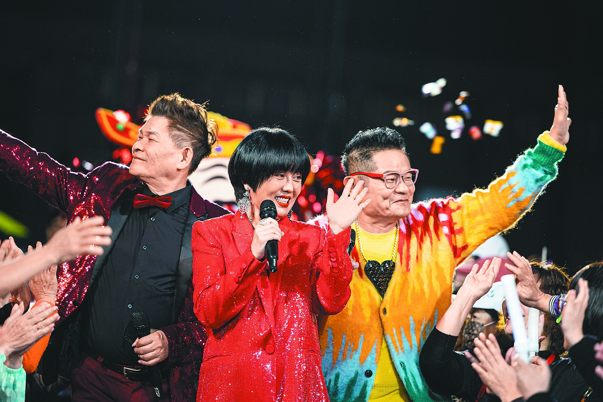 《超級夜總會》澎恰恰、苗可麗、許效舜。(三立提供) 《超級夜總會》澎恰恰、苗可麗、許效舜。(三立提供)