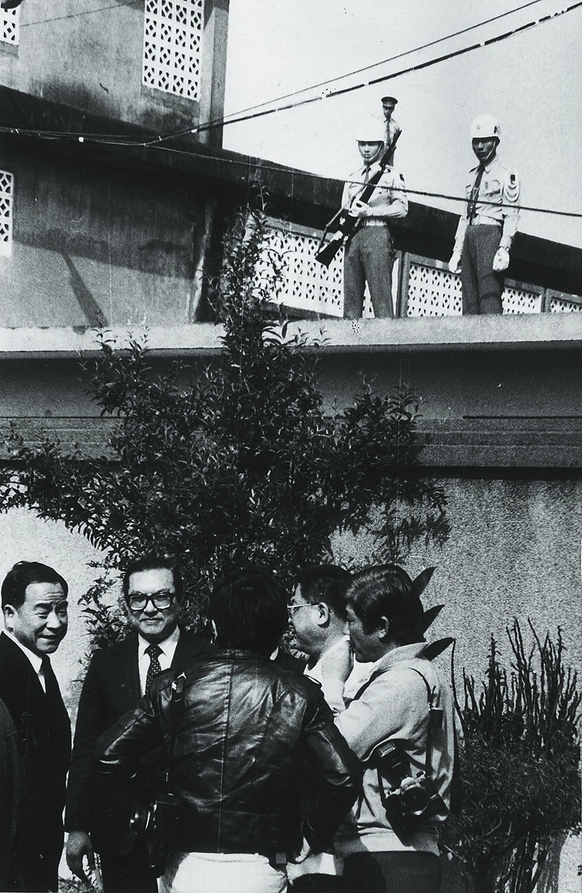 軍事法庭審理江南案期間,戒備森嚴。(本報系資料照片) 軍事法庭審理江南案期間,戒備森嚴。(本報系資料照片)