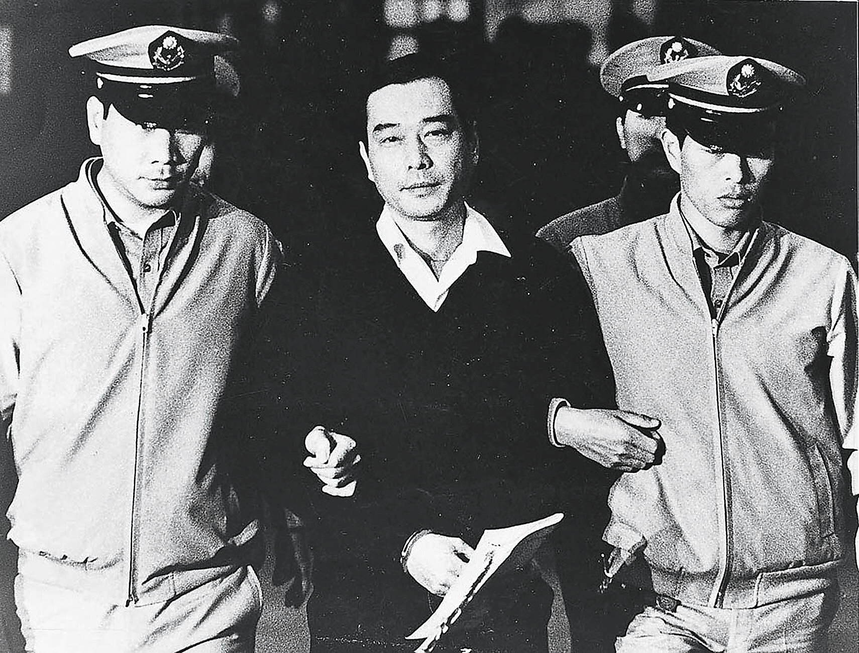 竹聯幫主陳啟禮當年涉江南案受審照。(本報系資料照片) 竹聯幫主陳啟禮當年涉江南案受審照。(本報系資料照片)