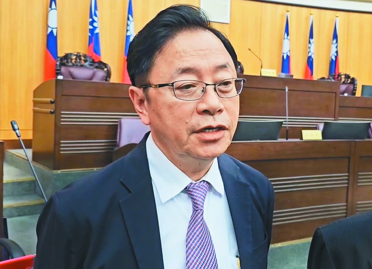 桃園市長張善政28日強調精神疾病不應是違法的藉口,市民的安全不容侵犯。(蔡依珍攝) image