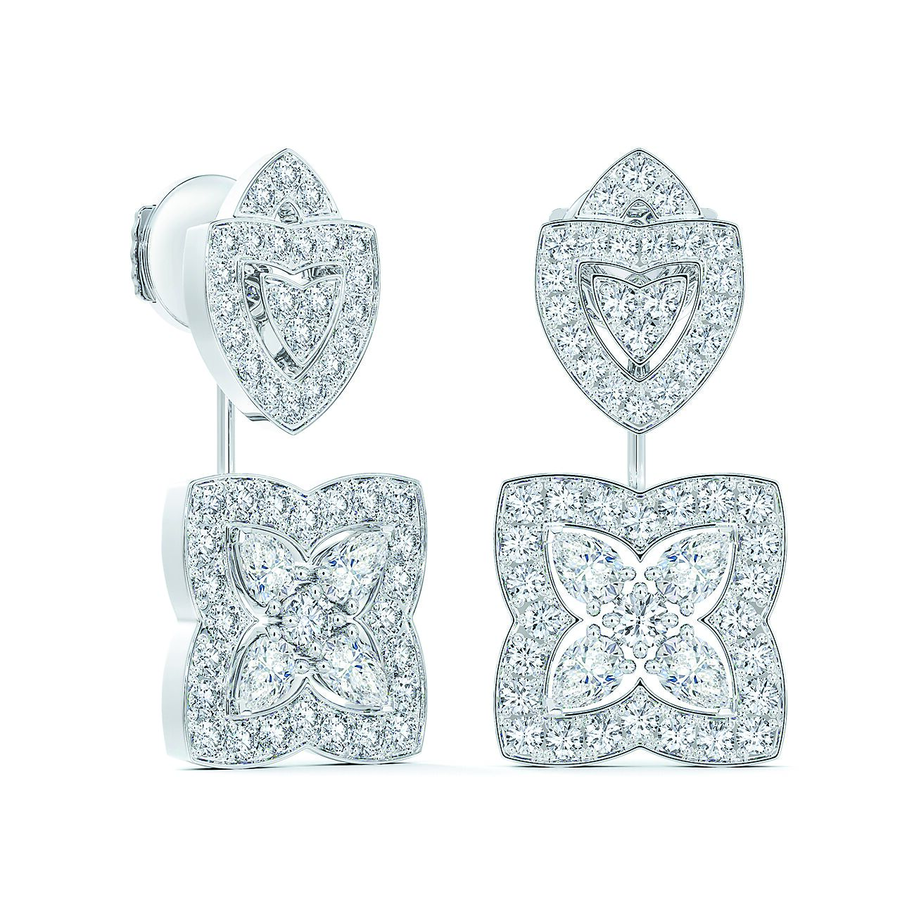 De Beers Enchanted Lotus垂墜式鑽石耳環,89萬5000元。(De Beers提供) De Beers Enchanted Lotus垂墜式鑽石耳環,89萬5000元。(De Beers提供)