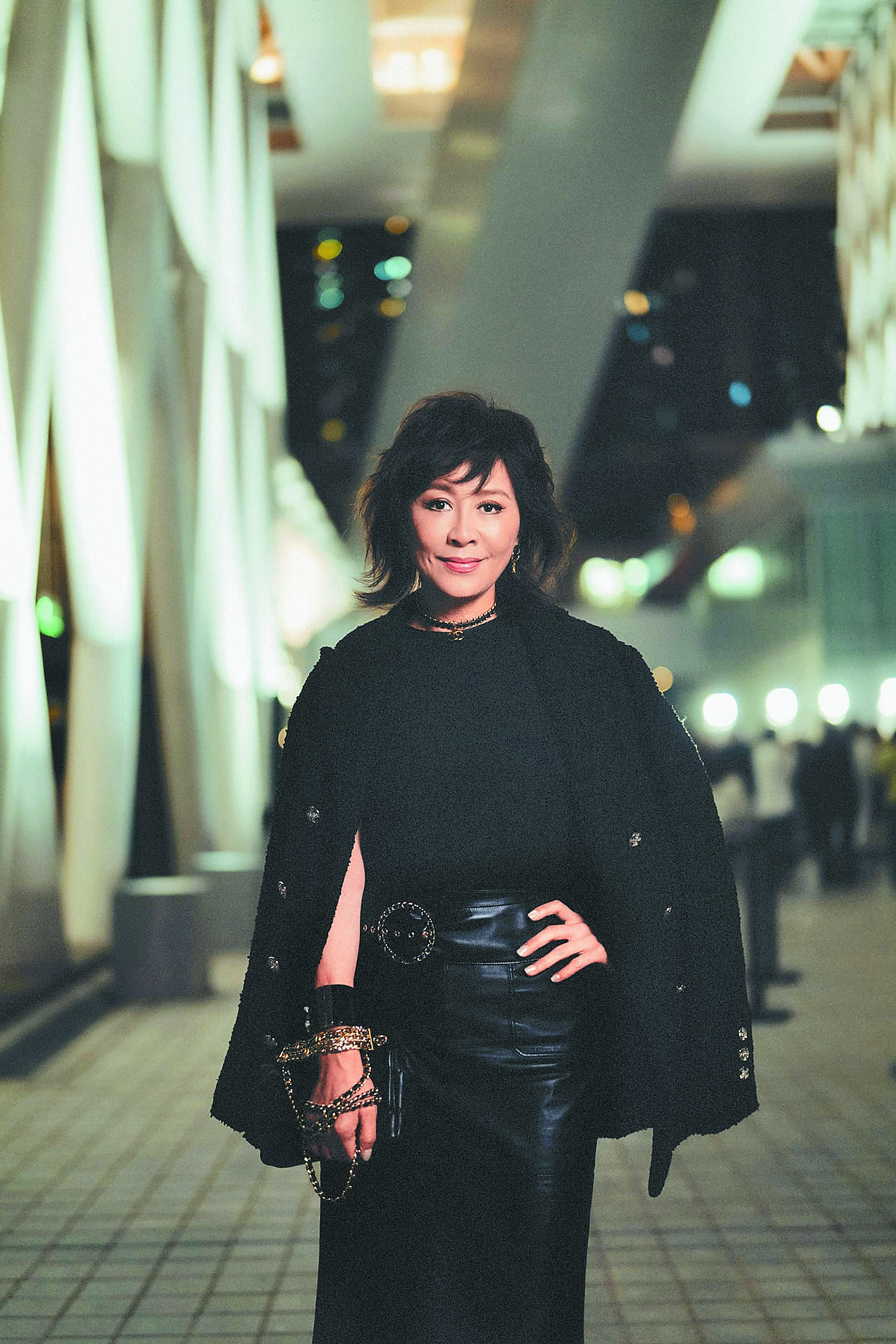 港星劉嘉玲現身CHANEL度假系列大秀,氣場十分強大,完全撐得起這套禮服。(CHANEL提供) 港星劉嘉玲現身CHANEL度假系列大秀,氣場十分強大,完全撐得起這套禮服。(CHANEL提供)