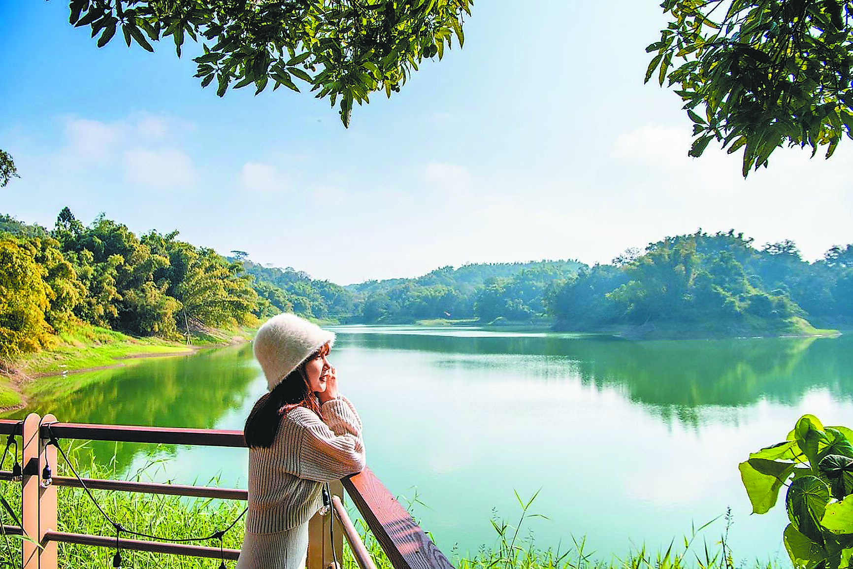 全台水庫景點受疫情後出國熱波及,整體旅客下降,經濟部水利署表示,會透過前瞻基礎建設與水資源作業基金財務協助。圖為嘉義市蘭潭水庫。(本報資料照片) image