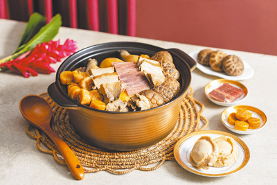 國賓珍寶車輪鮑花菇清雞湯。(台北國賓飯店提供) 國賓珍寶車輪鮑花菇清雞湯。(台北國賓飯店提供)