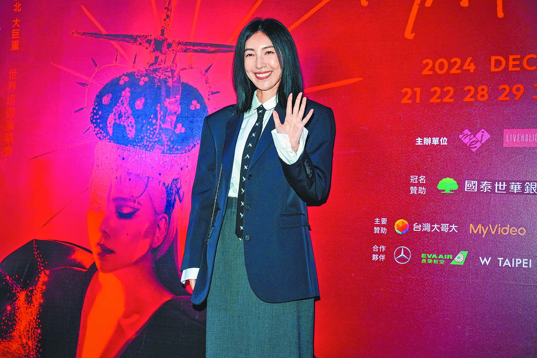 楊謹華28日欣賞阿妹大巨蛋演唱會。(羅永銘攝) 楊謹華28日欣賞阿妹大巨蛋演唱會。(羅永銘攝)