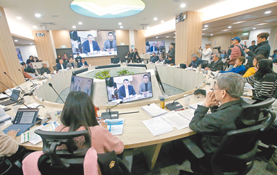 環境部17日舉行台電基隆協和電廠更新改建案(天然氣第四接收站)第6次環評初審。(趙雙傑攝) image