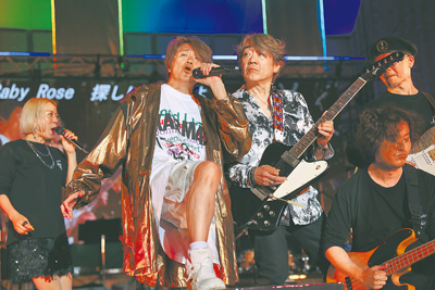 近藤真彥(左)與野村義男相識半世紀,合作起來默契十足。(重星音樂娛樂提供) image