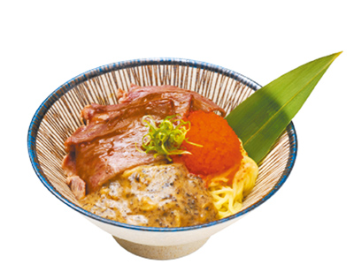 爭鮮迴轉壽司、爭鮮PLUS推「松露和牛啵啵拌麵」,140元。(壽司郎提供) image