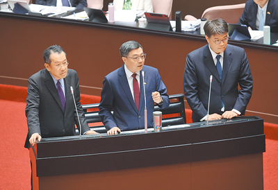 行政院已針對今年度總預算案、《財政收支劃分法》提出覆議,財政部預計6日邀地方協商。(姚志平攝) image