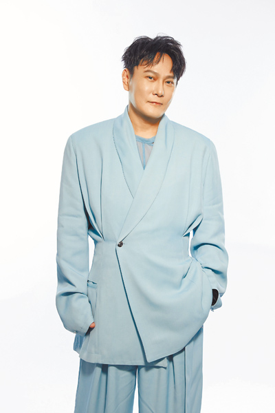 張信哲13日宣布將推出新專輯及巡迴演唱會。(潮水音樂提供) image