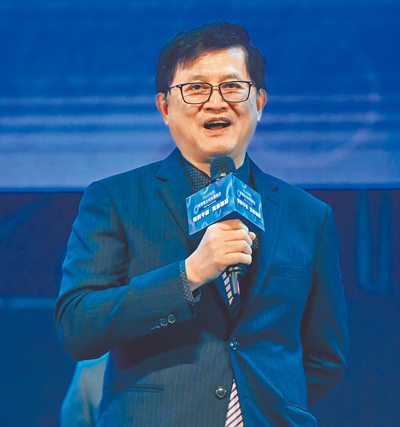和碩董事長童子賢(見圖)25日針對電價調漲議題表示,能源自給困難、綠能供電不穩,核能不應被視為信仰,而是解決科學問題的工具。(本報資料照片) image