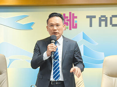 桃園市副市長蘇俊賓27日在行政院會直言,衛福部竟下架護理員流失率數據。(蔡依珍攝) image