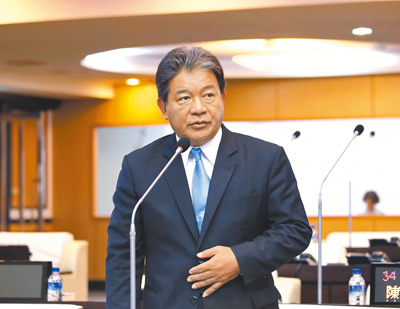 前台南市議長郭信良貪汙一審被判13年,台南高分檢擔心他畏罪逃亡,向台南高分院聲請科技監控,但被駁回。(本報資料照片) image