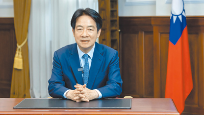 賴清德總統否認主張「脫中入北」,強調他主張的是「立足台灣、布局全球」,「布局全球,當然有包括中國在裡面」。
(總統府提供) image