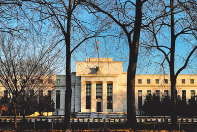 美國聯準會(Fed)多位高層暗示9月前降息機會甚微。(路透) image