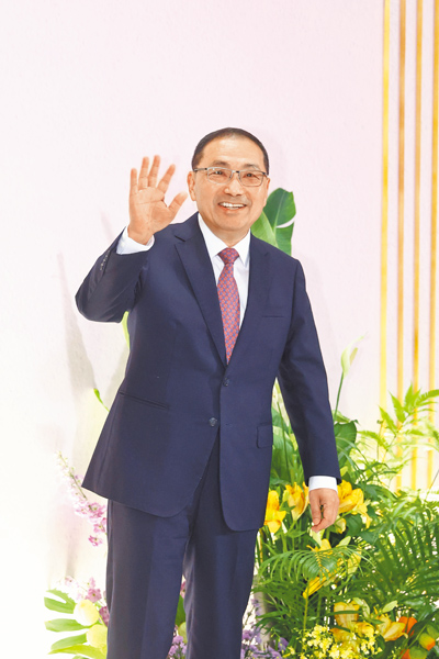 新北市長侯友宜25日親自出席表外甥納豆與依依的婚禮。
(鄧博仁攝) image