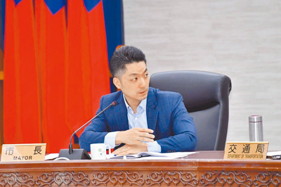 為打造更友善的托育環境,台北市長蔣萬安要求各局處及區公所盤點各類閒置空間,持續擴增臨時托育據點,也要求北市社會局率先優化定點臨托預約系統,讓女性能無顧忌在職場發揮所長。(台北市政府提供/丁上程台北傳真) image