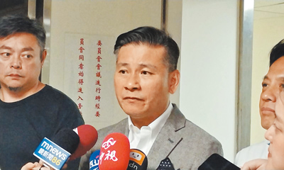 反制大罷免,身兼國民黨北市黨部代理主委的台北市議長戴錫欽11日表示,會在罷免投票的前1天,以及6月或7月的周末晚上舉辦大型造勢活動,聲援同黨立委。(丁上程攝) image