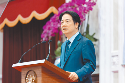 藍營痛批賴清德總統「團結國家十講」替大罷免造勢。圖為賴清德總統26日在府內主持「全社會防衛韌性委員會第4次委員會議」。(總統府提供) image