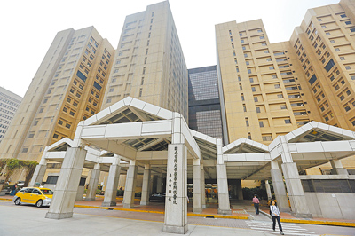 台大醫院前骨科部主任王至弘強吻猥褻藥廠助理判刑確定。(本報資料照片) image