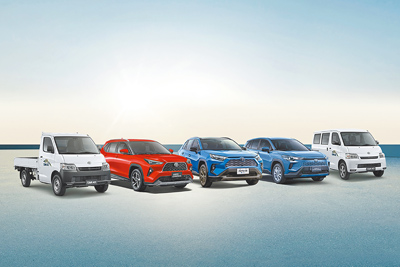 TOYOTA全車系,TOWN ACE貨車(左起)、YARiS CROSS、RAV4、COROLLA CROSS、TOWN ACE廂車。(和泰汽車提供) image