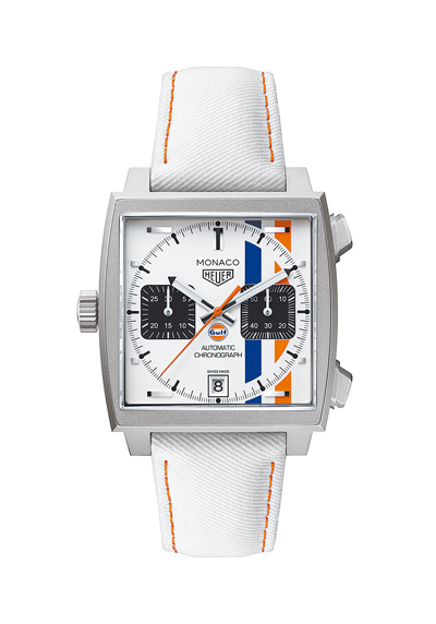 泰格豪雅Monaco x Gulf計時腕表白色限量版,31萬3000元。(TAG Heuer提供) 泰格豪雅Monaco x Gulf計時腕表白色限量版,31萬3000元。(TAG Heuer提供)
