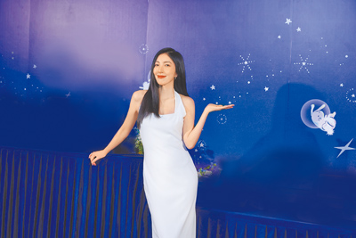 楊謹華21日以首位代言人身分出席蛋捲品牌記者會。(品牌提供) image