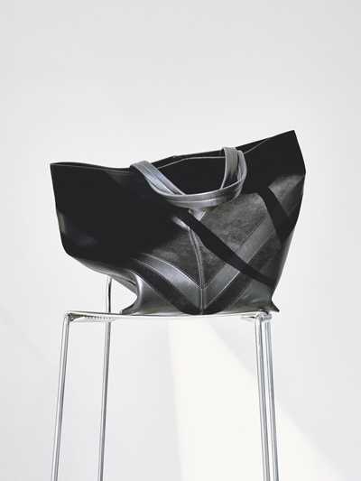 Phoebe Philo Collection C系列配件預計8月中旬上市。(ART HAUS提供) Phoebe Philo Collection C系列配件預計8月中旬上市。(ART HAUS提供)