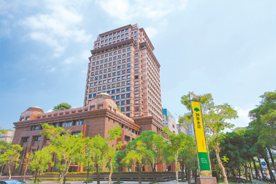 丹娜絲風災重創中南部,國泰金控捐款2千萬助災區重建。(國泰金控提供╱洪凱音台北傳真) image