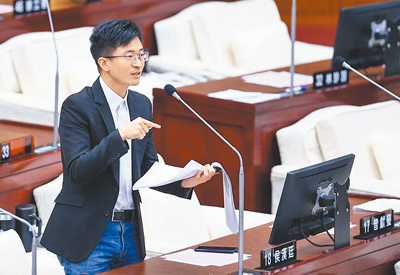 新黨台北市議員侯漢廷指出,因國際金價大漲,接受民眾以黃金作為動產質借的台北市動產質借處,2024年的年度淨利增加了1176萬,市府應將這筆意外之財用於降低利息或提供利息補貼。(本報資料照片) image