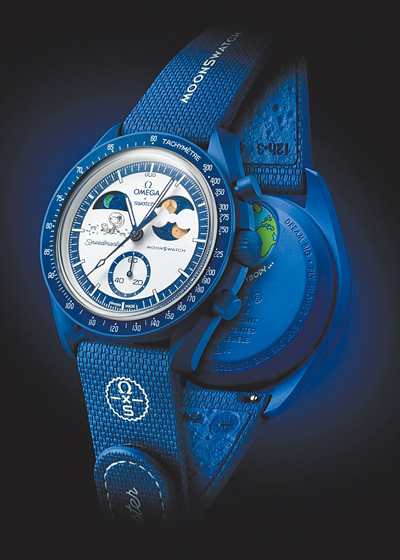 掀起全球排隊熱潮的OMEGA X Swatch聯名表強勢回歸,史努比加持,8月9日開賣。(Swatch提供) image