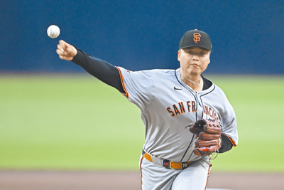 鄧愷威對教士先發3.1局失3分吞敗。(路透) image