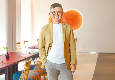 老爺酒店執行長沈方正認為台灣有許多歷史文物,處處都值得玩味。(粘耿豪攝) image