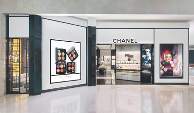CHANEL化妝品精品店於台北101「改頭換面」。(CHANEL提供) image