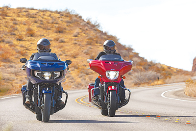 Indian Motorcycle總代理海德生貿易推出全新改款的Chieftain(見圖右)與Challenger車系,分別代表品牌旗下「經典傳承」與「突破創新」兩種風格。(海德生貿易提供) image
