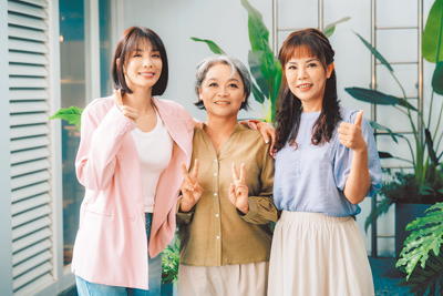 王嫚萱(左起)、吳怡臻、洪喻蕎在大愛劇《日日好食光》演二廚,26日一起出席媒體茶敘。(大愛電視台提供) image