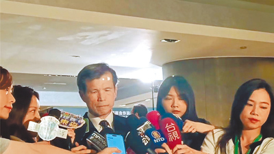 台北市警察局長李西河表示,去年10月立委沈伯洋住家門口遭安裝針孔鏡頭,警方查無事證且向沈伯洋說明後,沈不提出告訴。(民眾提供/李文正台北傳真) image